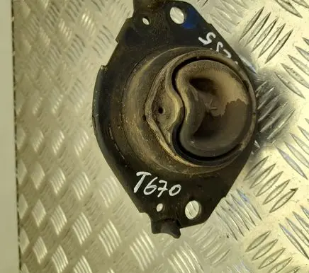 Jeep Grand Cherokee Engine mount bracket PA35454