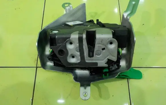 Ford Transit - Tourneo Connect Front door lock DT11V264A01HN