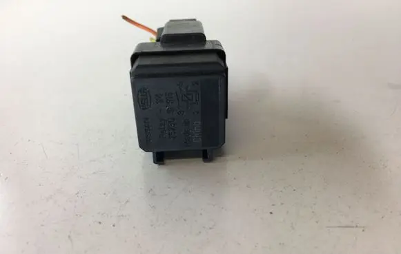 Nissan Qashqai Other relay 252309F915
