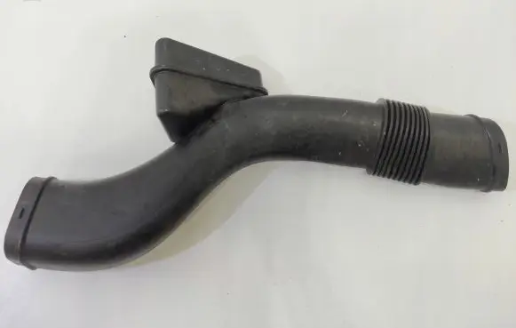 BMW 7 G11 G12 Air intake hose/pipe 8613150