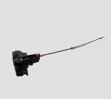 Opel Zafira B Rear door lock 13216738