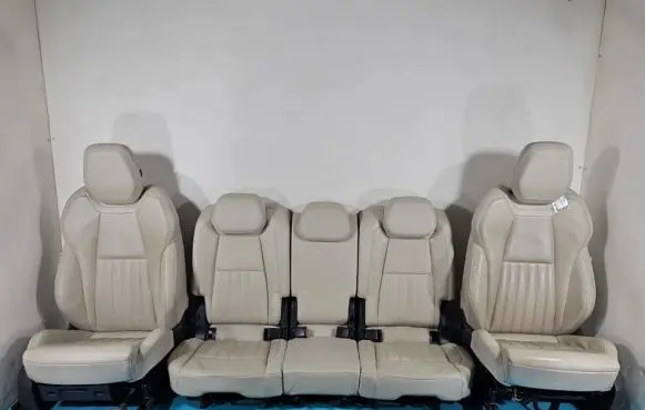 Seat set
