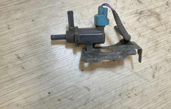 Valve vacuum