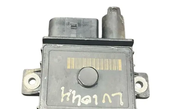 BMW 1 E81 E87 Glow plug pre-heat relay 779800004 0522120102 0004350216
