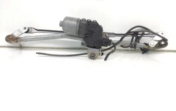 Audi A4 S4 B7 8E 8H Front wiper linkage and motor 8E1955119
