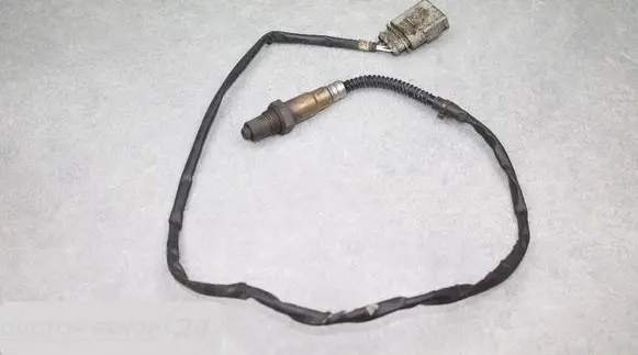 Volkswagen PASSAT B5.5 Lambda probe sensor 0258006517518 0258006518 07C906262P