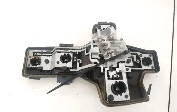 Volkswagen Touran I Tail light bulb cover holder 1T0945257D