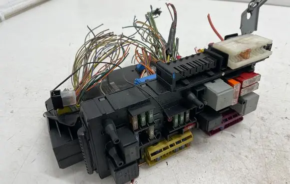 Mercedes-Benz E W212 Fuse module A2129005101 A2129016500 A2129024301
