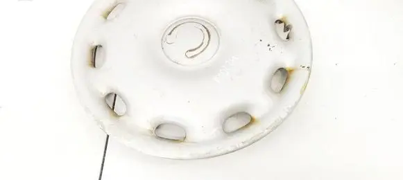 Audi 100 S4 C4 R16 wheel hub/cap/trim 8A0601147A