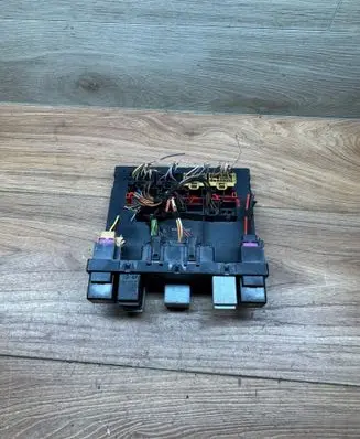 Volkswagen Tiguan Comfort/convenience module H54S2202 3C0937049AJ 28107526