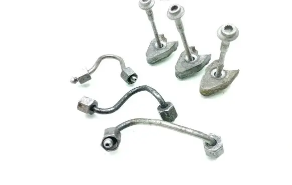 Volkswagen Polo V 6R Fuel injector supply line/pipe 03P216