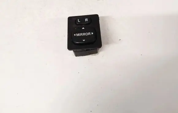 Toyota Avensis Verso Wing mirror switch 183574