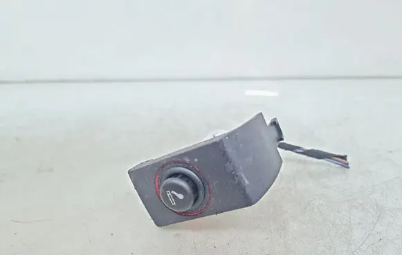 Audi A4 S4 B7 8E 8H Cigarette lighter 8P0863387A