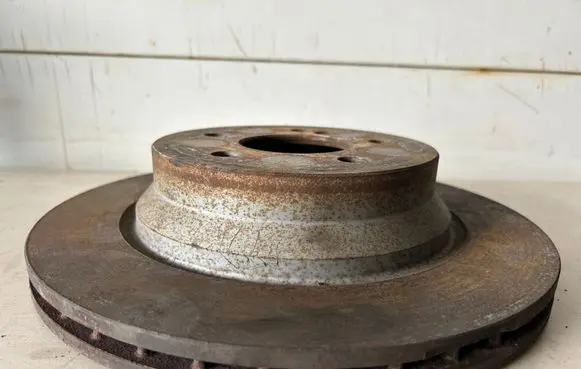Mercedes-Benz E W211 Front brake disc
