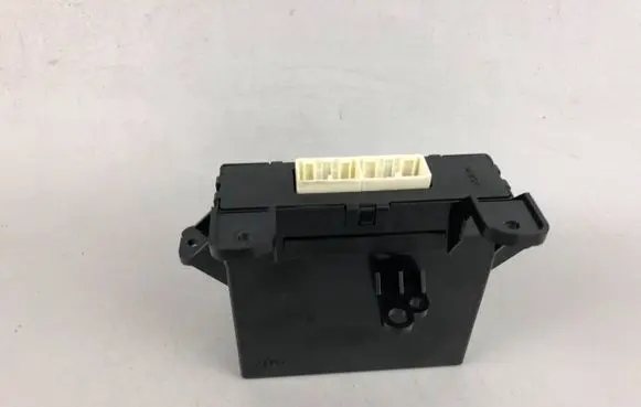 Subaru Outback Fan control module 72343AJ11A