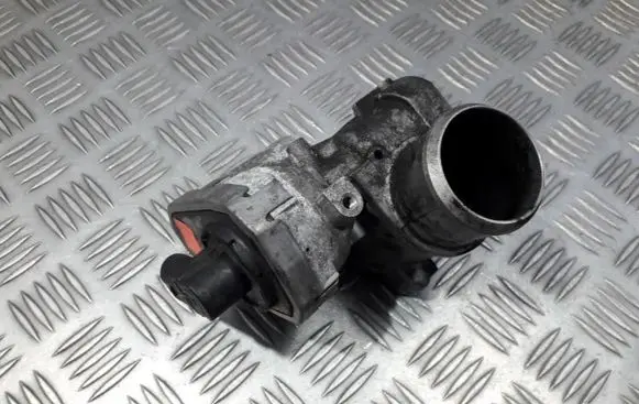 Jaguar X-Type Throttle valve 6s709d475agba7za 6s70-9d475-ag