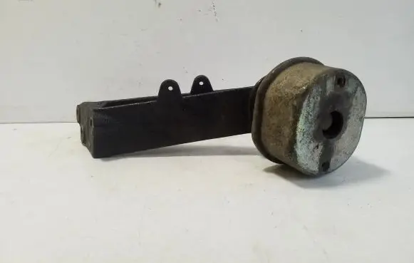 Volkswagen Transporter - Caravelle T4 Engine mount bracket 701199201G