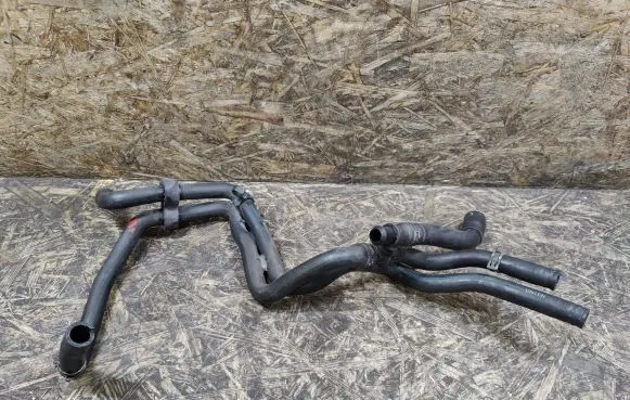 Mercedes-Benz SL AMG R230 Engine coolant pipe/hose 2305000275 738000246