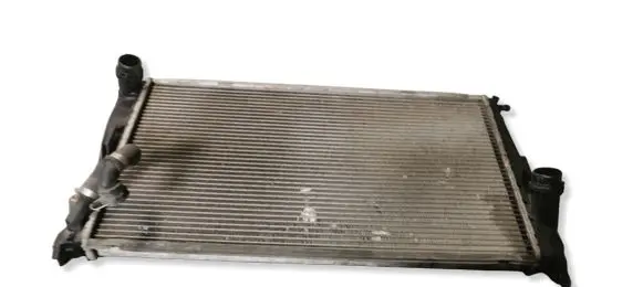 BMW 3 E92 E93 Coolant radiator 780561401