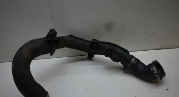 Intercooler hose/pipe
