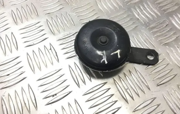Toyota Land Cruiser (J150) Horn signal E13000030