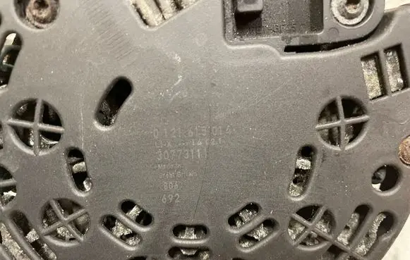 Volvo V50 Generator/alternator 0121615014 30773111