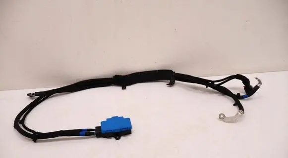 Maserati Grecale Positive cable (battery) 6701561050