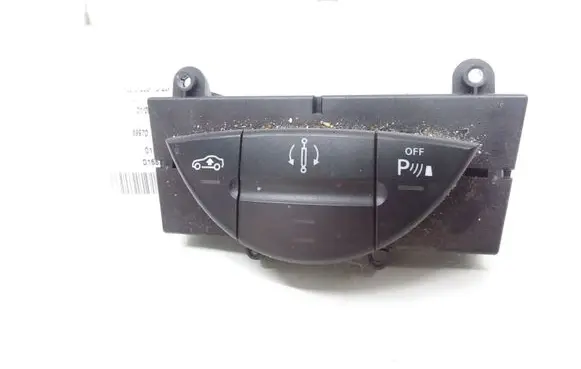 Mercedes-Benz E W211 Parking (PDC) sensor switch 2118217058