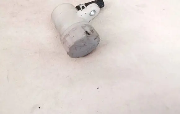 Brake fluid reservoir