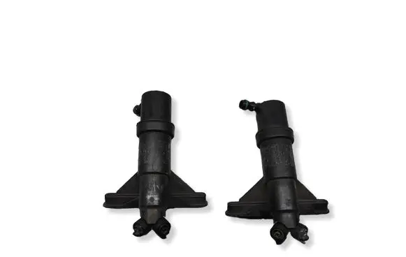 BMW 5 E60 E61 Headlight washer spray nozzle 04412