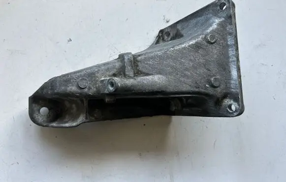 BMW 3 E46 Engine mounting bracket 1094697