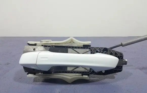 Skoda Superb B5 (3U) Front door exterior handle 7P6837885