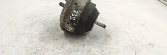 BMW 3 E46 Engine mount bracket