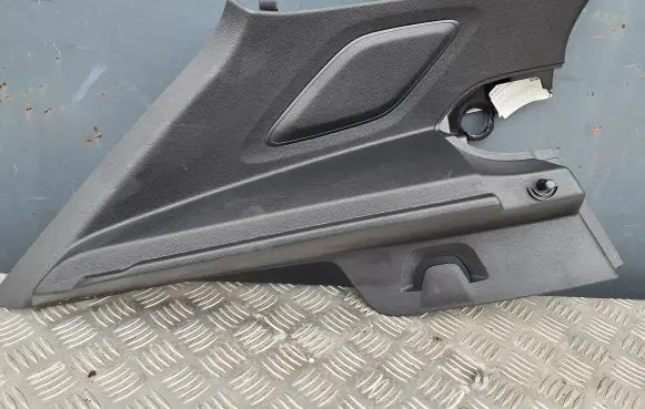 Volvo XC40 (C) pillar trim 32244154 32244156