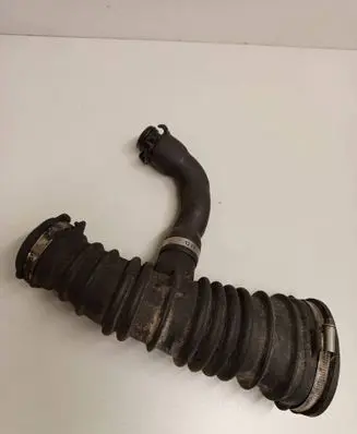 Ford Focus C-MAX Air intake hose/pipe 3M519A673M