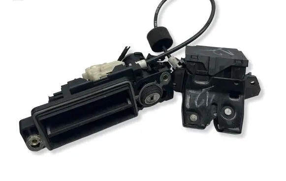 Mercedes-Benz E W211 Loading door lock A1717500085