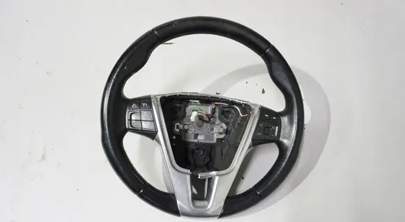 Volvo V40 Steering wheel