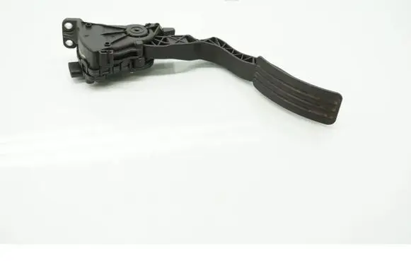 Dacia Sandero Accelerator throttle pedal 180106136R