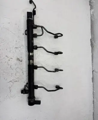 Mercedes-Benz Vito Viano W639 Fuel main line pipe A6420780149 0445214161 A6460701895