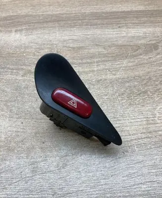 Peugeot 406 Hazard light switch 963040347A 231277
