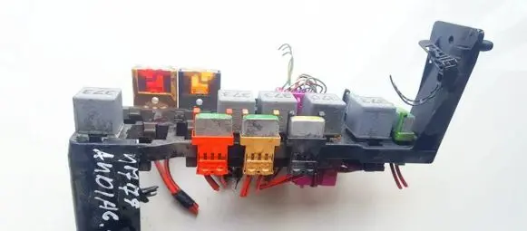 Audi A6 S6 C5 4B Fuse box set 8D1937545