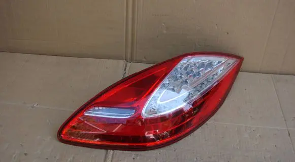 Rear/tail lights