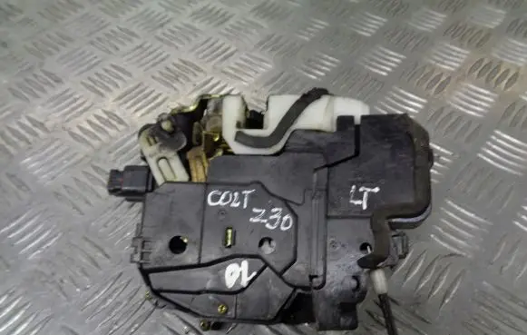 Mitsubishi Colt Rear door lock