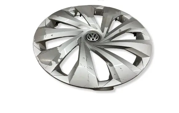 Volkswagen Polo VI R15 wheel hub/cap/trim 2G0601147A