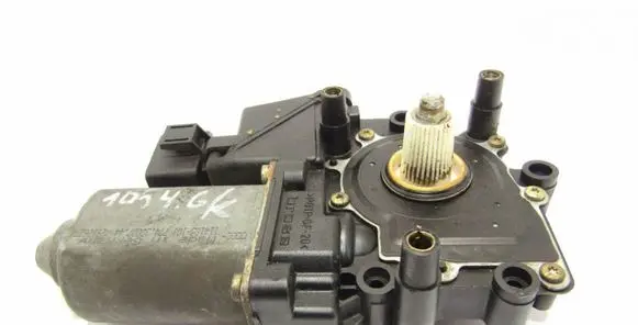 Audi A6 S6 C4 4A Rear door window regulator motor 4A0959801