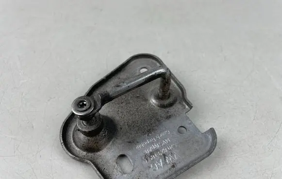 Volkswagen T-Roc Engine bonnet/hood lock/latch loop/hook 3V0823185A