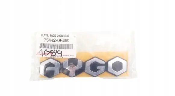 Toyota Aygo AB40 Manufacturers badge/model letters 754420H060