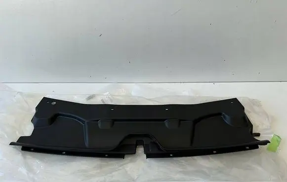 Mercedes-Benz Vito Viano W447 Radiator trim 4478850236