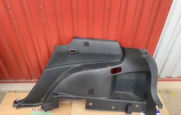 Mazda CX-7 Trunk/boot lower side trim panel EG2168851