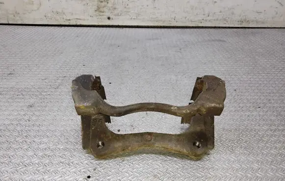 Toyota Avensis T250 Front Brake Caliper Pad/Carrier 